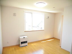 ｃｒｅａｒ 202 2階ワンルームのリビング/ダイニング