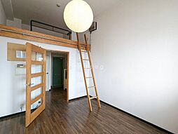 クロスコート 405 4階1Kのリビング/ダイニング