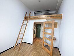 クロスコート 406 4階1Kのリビング/ダイニング