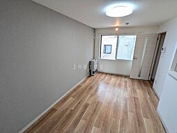 アトリア南6条 102 1階1LDKのリビング/ダイニング