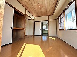 居間