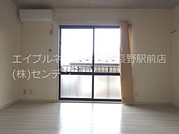 フレグランスブルーウイング 2階1Kのリビング/ダイニング