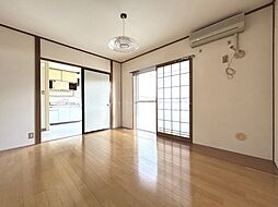 居間