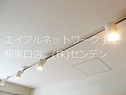写真は102号室です。（参考）