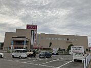 イオン豊科店（243m）