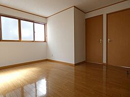 ビュー中御前A 1階2LDKのリビング/ダイニング