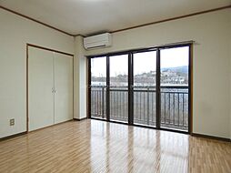 マンショングレース 3階2LDKのリビング/ダイニング