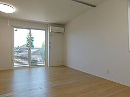 Noble 1階1LDKのリビング/ダイニング