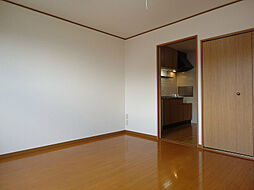 ADONIS 2階1Kのリビング/ダイニング