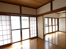 居間