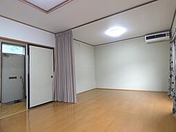 居間