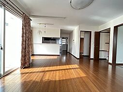 二華院貸家　東 4SLDKのリビング/ダイニング