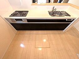 八王子市緑町 4LDKの室内