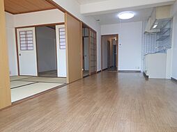 居間