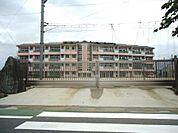久留米市立鳥飼小学校（1085m）