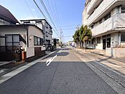 周辺環境充実の暮らしやすいエリアです！徒歩圏内にスーパーやコンビニ、飲食店も揃っています！