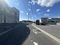 県道沿いで視認...