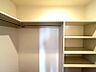 収納：洋室2部屋はWIC付きです。衣類だけでなく荷物なども収納でき、整理整頓もスムーズに。