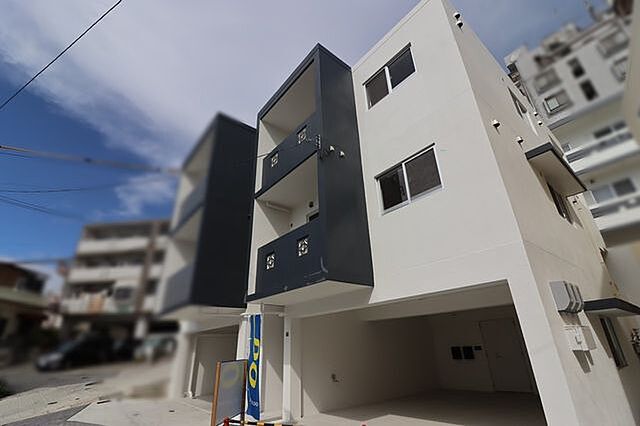 外観 那覇市識名3丁目