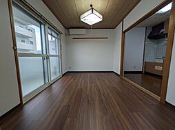 居間