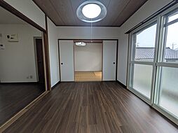 居間
