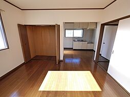 居間