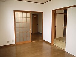 居間