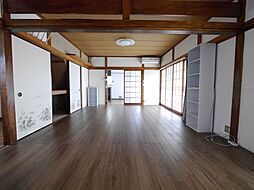 居間