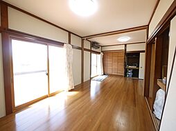 居間