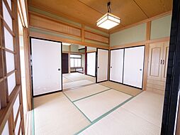 居間