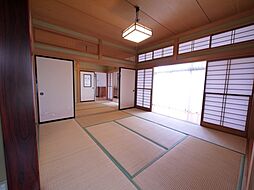 居間