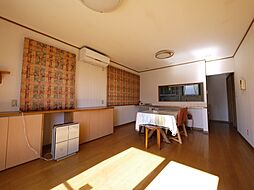 居間