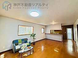 緑町2丁目 4LDKのリビング/ダイニング