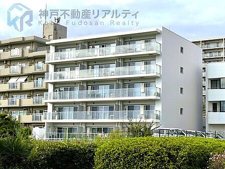 JR山陽本線「舞子」駅まで徒歩13分♪