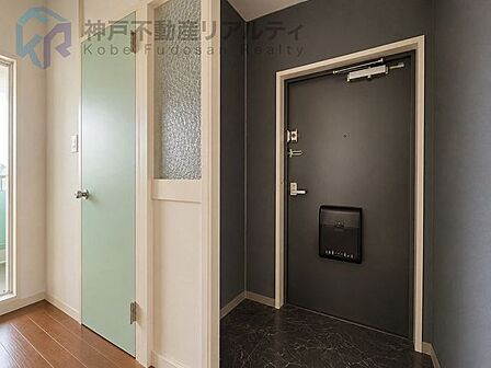 ※画像加工済み。家具消し写真です。