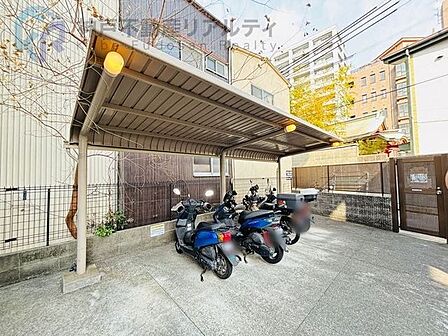 バイク置き場