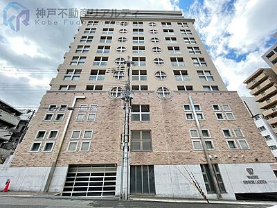外観:・内装リフォーム済♪分譲駐車場権利付き♪ 外観:・内装リフォーム済♪分譲駐車場権利付き♪