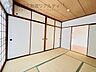 寝室：和室には押入れがございます♪お布団の収納にも便利♪