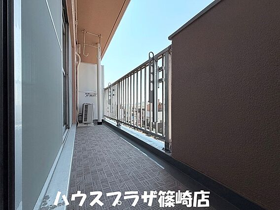 西向きのバルコ...