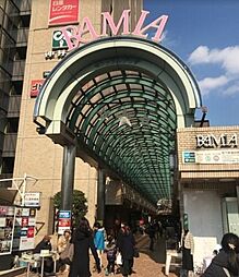 飯田橋セントラルプラザラムラ 徒歩23分。 1800m