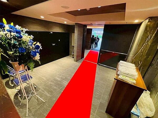 エントランスを拡大表示