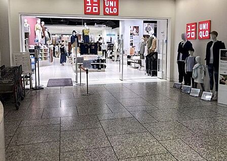 ユニクロ五反田TOC店 徒歩12分。 910m