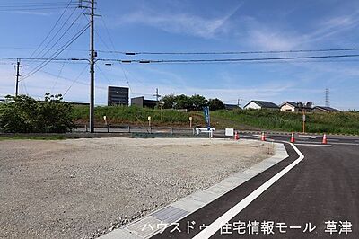 外観：【JR手原駅まで徒歩14分】建築条件なし　フレンドマート栗東店まで徒歩11分　治田小学校まで徒歩圏内