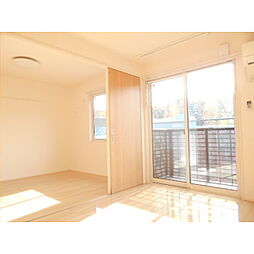 フローラ・ウィルB 203 2階2LDKのリビング/ダイニング