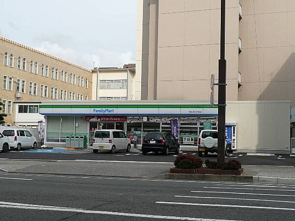 画像29:【コンビニエンスストア】ファミリーマート和歌山県庁正門前店様まで134ｍ