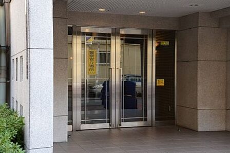 オートロック、宅配ボックス完備
