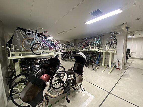 駐輪場