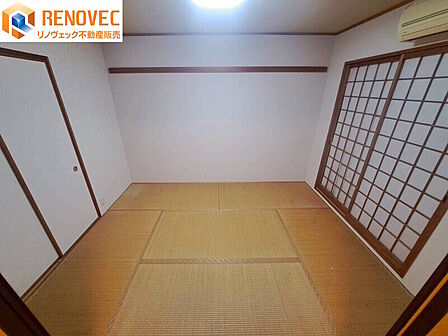 【和室】◆和室には、リラックス効果、調湿効果、防音効果、汎用性の高さなど、様々なメリットがあります♪畳は断熱性が高いため、冬場でも足元が冷えにくいです!
