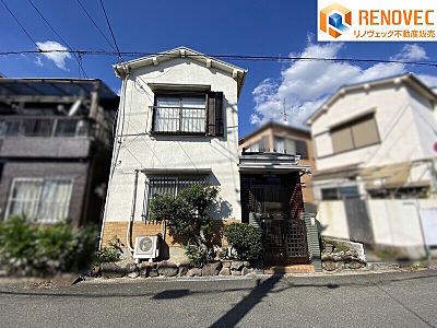 外観:【現地土地写真】◆土地面積69.77?、住まいづくりの夢が広がる古家付き土地。◆2沿線利用可能で、通勤・通学にも便利な立地です。◆周辺にはお買い物施設も揃い、日々の暮らしを支えます♪ 外観:【現地土地写真】◆土地面積69.77?、住まいづくりの夢が広がる古家付き土地。◆2沿線利用可能で、通勤・通学にも便利な立地です。◆周辺にはお買い物施設も揃い、日々の暮らしを支えます♪