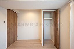 各居室に収納スペースがある間取は荷物が片付いて便利です。